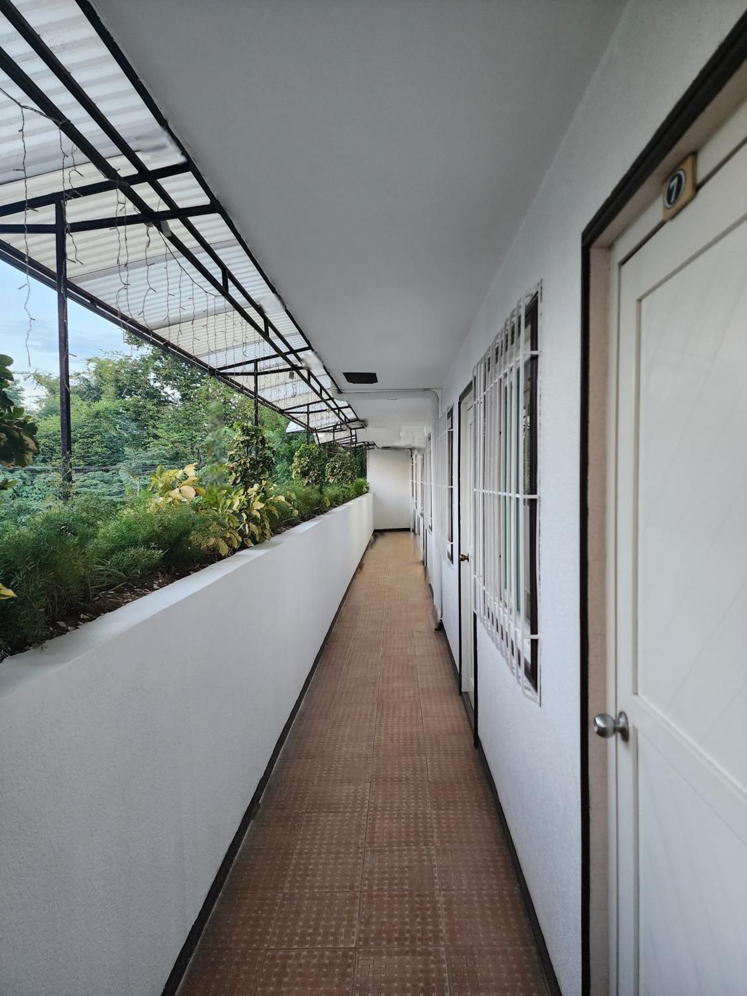 MB's Garden Inn Lapu-Lapu City Exterior foto